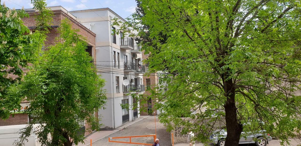 Nino'S Hotel On Tsamebuli Tbilisi Eksteriør billede